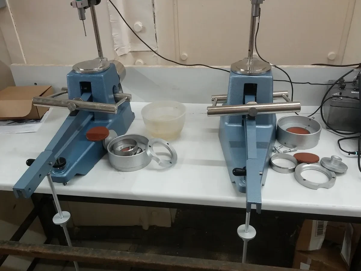 Ensaios de Limites de Atterberg em Mossoró: Plasticidade do Solo Confiável
